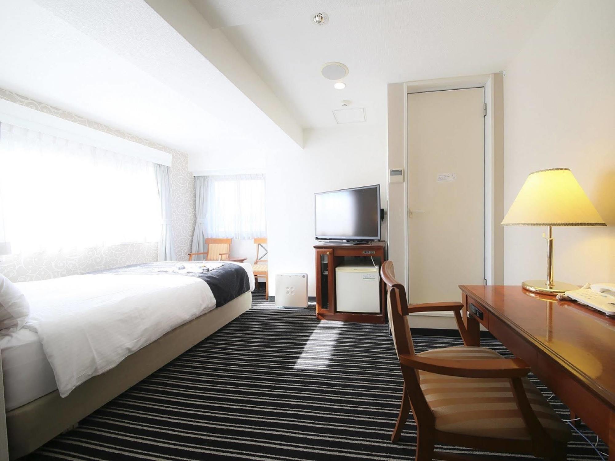 Apa Hotel Tokyo Ojima Екстериор снимка